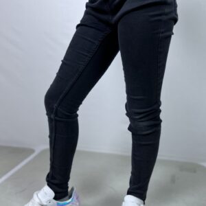 Svarta jeans