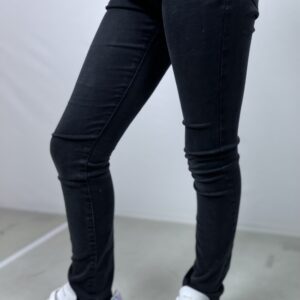 Svarta jeans